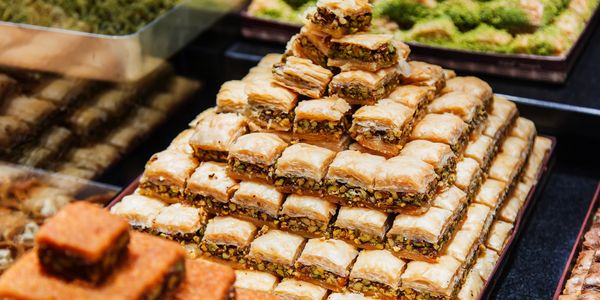 Hafız Usta Baklava & Börek & Lokum