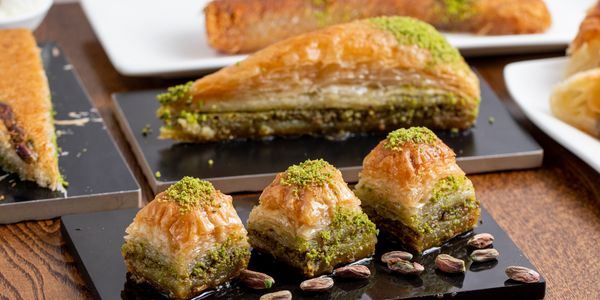 Yaşar Usta Burma & Kadayıf & Baklava