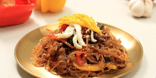 ! CM Noodle & Sushi