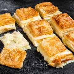 Meşhur Sarıyer Börekçisi