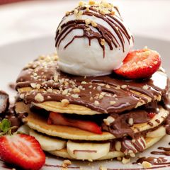 Nutshop & Waffle