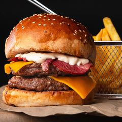 Papi's Fries & Burgers