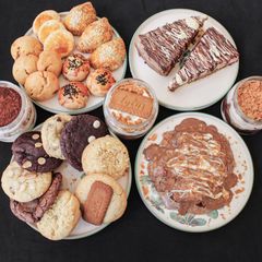 Melonis Cake Shop