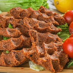 Battalbey Çiğ Köftecisi