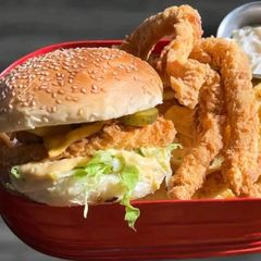 Rosso Santo Box Burger & Chicken Burger