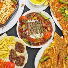 Öz Efe Pide & Manisalı Kebap