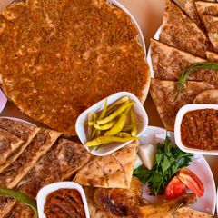 Seyhan Lahmacun & Pide
