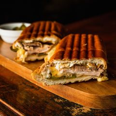Tost Burada