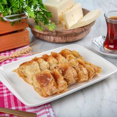 Meşhur Sarıyer Börekçisi