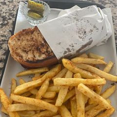 Yakamoz Cafe Meze Tost