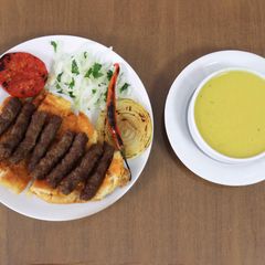 Kamil Usta Ödemiş Köfte