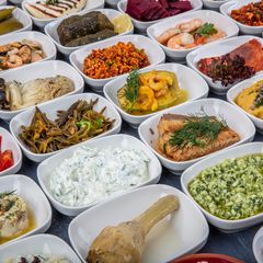 Leziz Meze Evi