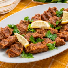 Battalbey Çiğ Köftecisi
