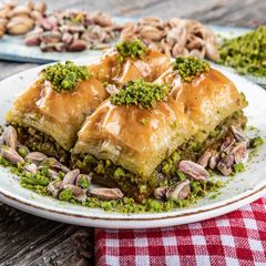 Karagöz Baklavaları
