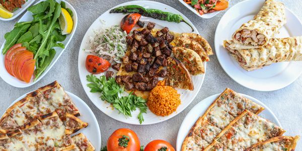Gaziantepli Sönmez Pide & Kebap
