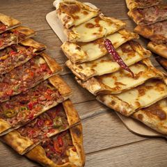 Murat Özen Kardeşler Pide & Kebap