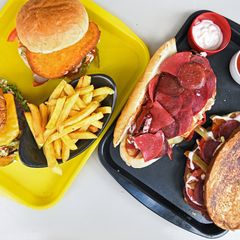 Safinaz Tost & Hamburger