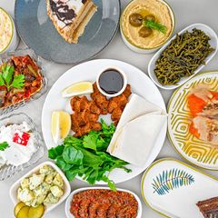 Komşu Meze Evi