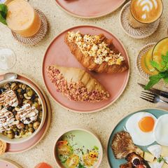 Brekkie Bitez