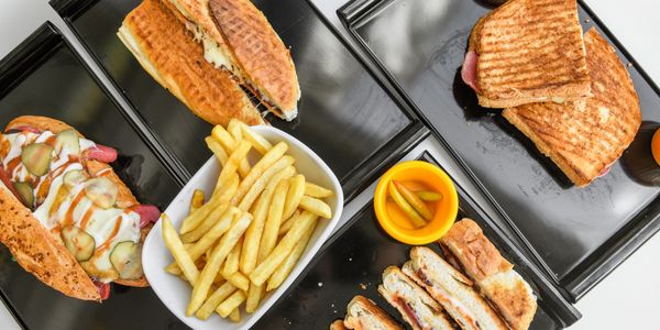 Albol Tost Sarayı