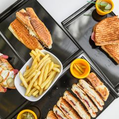 Albol Tost Sarayı