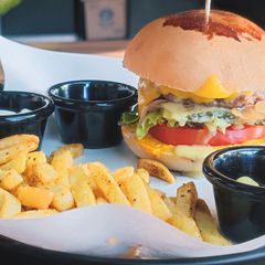 Tiki Fast Food