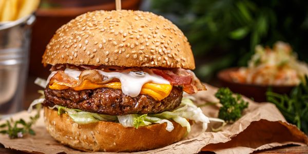 8:40 Burger & Pizza