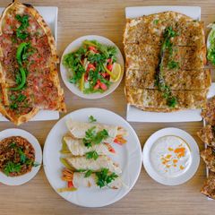 Dikmen Alaturka Döner & Pide