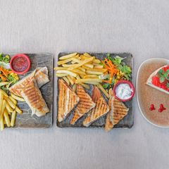 Mevzuu Cafe & Bistro