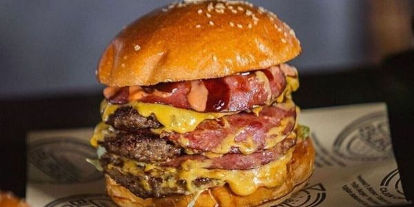 Mama’s Burger & Cajun Chicken