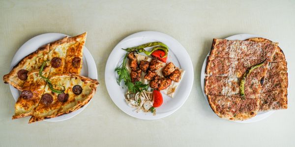 Meşhur Şafak Pidecisi