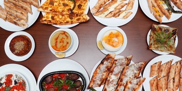 Meşhur Develi Cıvıklı Pide & Mantı