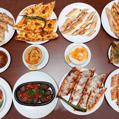 Meşhur Develi Cıvıklı Pide & Mantı