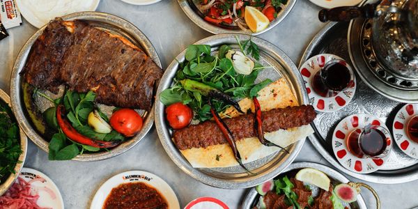 Kalenderoğlu Kebap & Döner & Pide