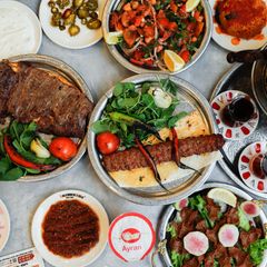 Kalenderoğlu Kebap & Döner & Pide