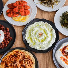 Meze Dem