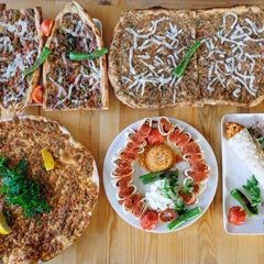 Yıldız 71 Pide & Kebap